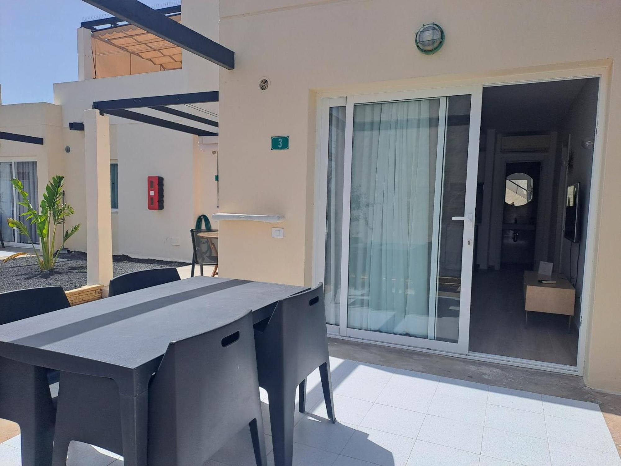 Homeforguest Apartamento 15 Con Terraza Y Piscina En Corralejo Eksteriør bilde
