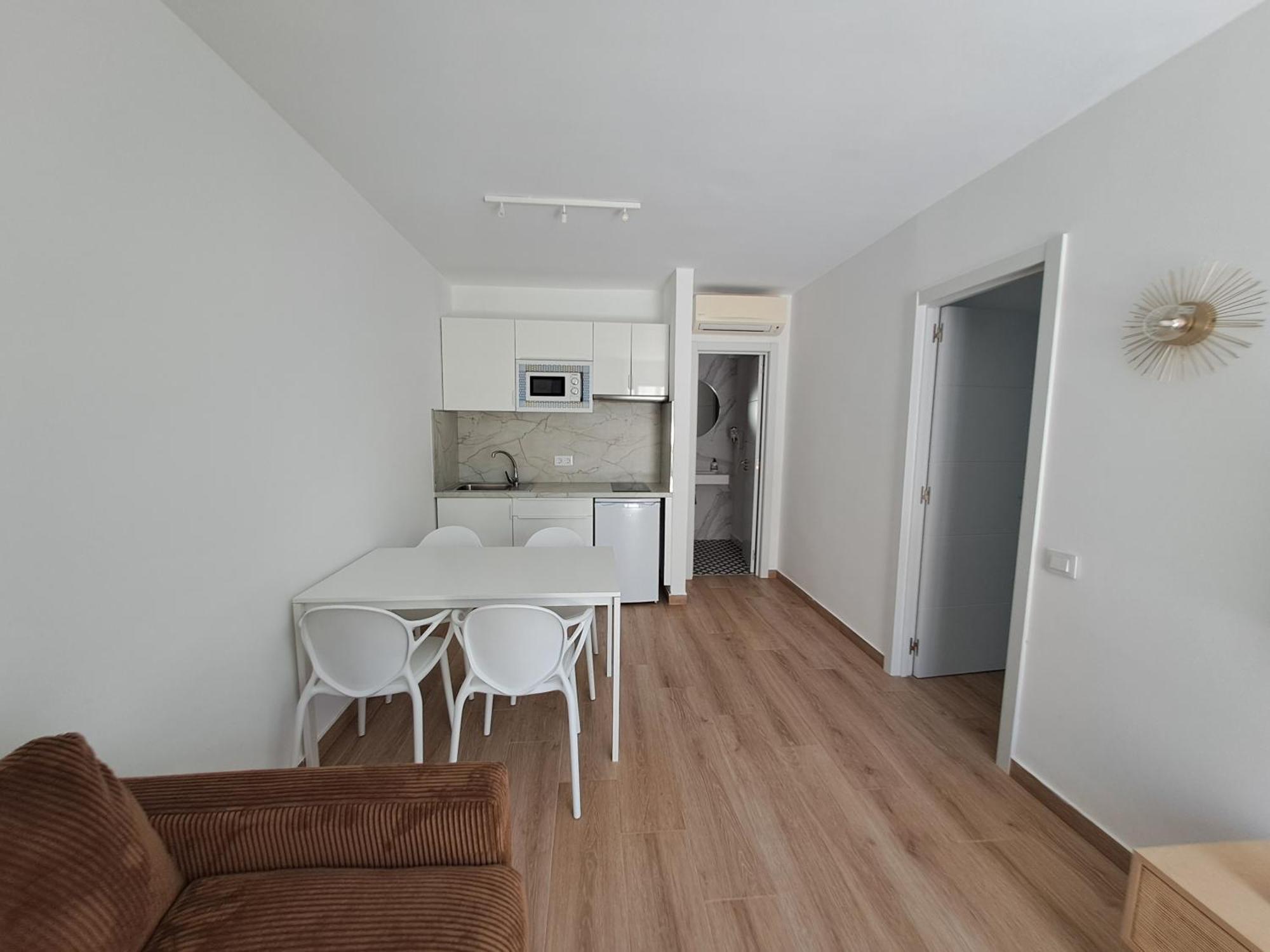 Homeforguest Apartamento 15 Con Terraza Y Piscina En Corralejo Eksteriør bilde